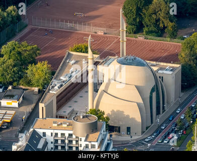 Kölner Zentralmoschee, Moschee, im Fuchsstraße-Innenraum Kanalstraße, muslimisches Gotteshaus, Köln, Rheinland, Nordrhein-Westfalen, Deutschland Stockfoto