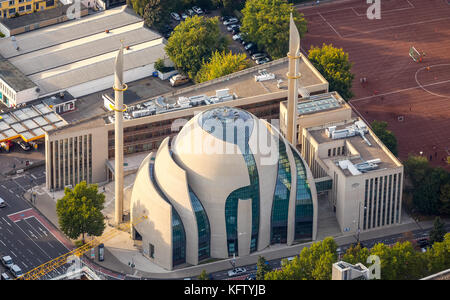 Kölner Zentralmoschee, Moschee, im Fuchsstraße-Innenraum Kanalstraße, muslimisches Gotteshaus, Köln, Rheinland, Nordrhein-Westfalen, Deutschland Stockfoto