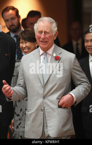 Der Prinz von Wales besucht die National Gallery Singapur, die die weltweit größte öffentliche Sammlung von Singapurs und südostasiatischer Kunst in Singapur betreut. Stockfoto