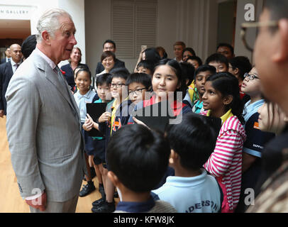 Der Prinz von Wales besucht die National Gallery Singapur, die die weltweit größte öffentliche Sammlung von Singapurs und südostasiatischer Kunst in Singapur betreut. Stockfoto