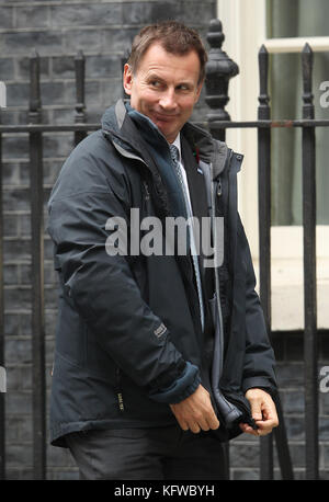 London, Großbritannien. 31. Oktober 2017. Jeremy Hunt Staatssekretär für Gesundheit besucht eine Kabinettssitzung am 10 Downing Street in London. Stockfoto