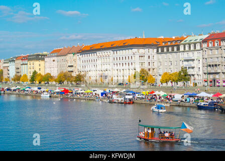 Fähre, vor Naplavka, Damm, Prag, Tschechische Republik Stockfoto