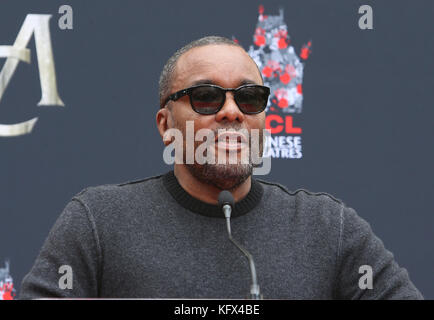 Hollywood, Ca. Nov. 2017. Lee Daniels, in Mariah Carey Hand And Footprint Ceremony' Im TCL Chinese Theatre in Hollywood, Kalifornien am 1. November 2017. Kredit: Faye Sadou/Media Punch/Alamy Live News Stockfoto