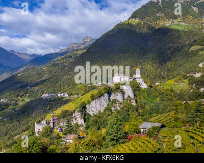 Schloss Tirol in der Nähe von Meran, Italien Stockfoto