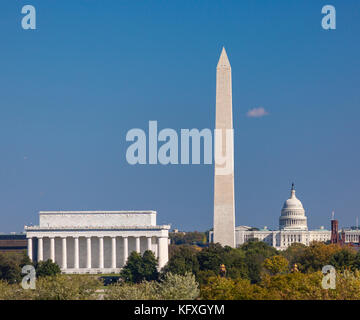 WASHINGTON, DC, USA - Lincoln Memorial, das Washington Monument, US Capitol (L-R). Stockfoto