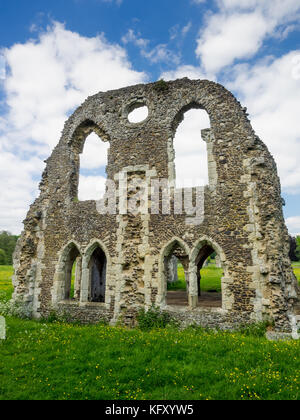 Waverley Abbey, in der Nähe von Farnham, Surrey, Vereinigtes Königreich, Europa - das erste Zisterzienserkloster in England, im Jahre 1128 auf dem Fluss Wey gegründet Stockfoto