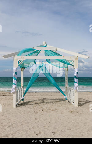 Hochzeit Pavillon am Strand, Kuba, Varadero Stockfoto