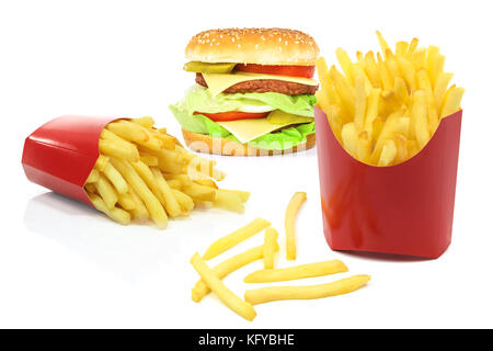 Das zusammengesetzte Bild im Fast-Food-Produkte - Pommes frites in rote Kartons und Große Hamburger auf einem weißen Hintergrund. Stockfoto