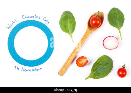 Frische reife Gemüse und Blü Circle Papier als Symbol der Welt diabetes Tag. weißer Hintergrund Stockfoto