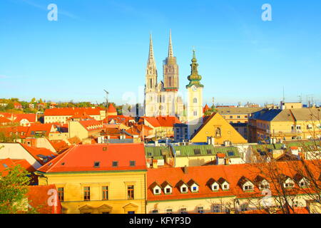 Zagreb, Kroatien, Blick von der Oberstadt auf Dom Stockfoto