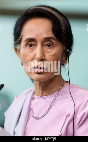 Belgien, Brüssel, am 2017 05 02: Aung San Suu Kyi, Burma Minister für Auswärtige Angelegenheiten, Friedensnobelpreis 1991, offiziell in die Europäische Union Stockfoto