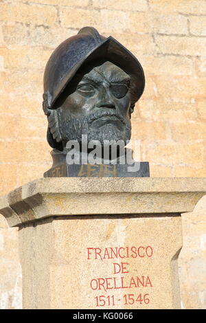 Büste Skulptur Amazonas explorer Francisco de Orellana, 1511-1546, Trujillo, Provinz Caceres, Extremadura, Spanien Stockfoto