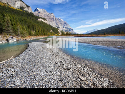 Das Bow River in Banff, Alberta, Kanada Stockfoto