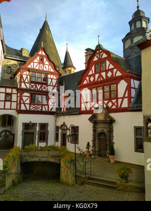 Romantische mittelalterliche Burgen von Deutschland - burresheim im Rheintal. Stockfoto