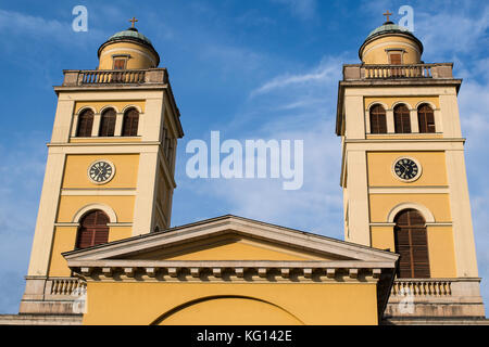 Basilika von Eger in den Sonnenuntergang, Ungarn Stockfoto