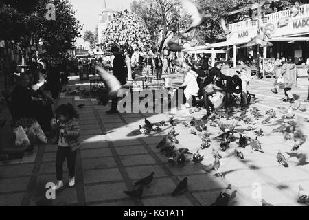 EDIRNE, TUKKEY, 27. Oktober 2017: die Menschen in die Innenstadt. Stockfoto