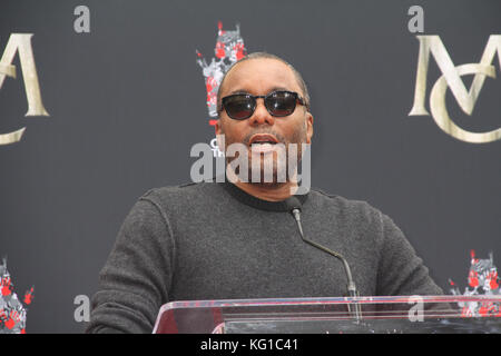 Los Angeles, USA. November 2017. Lee Daniels 11/2017 Mariah Carey Hand- und Footprint-Zeremonie im TCL Chinese Theater in Los Angeles, CA. Credit: Cronos/Alamy Live News Stockfoto