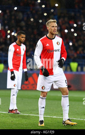 Charkiw, Ukraine. 1.. November 2017. Porträt von Feyenoord-Stürmer Nicolai Jorgensen während des UEFA Champions League-Spiels gegen Shakhtar Donetsk im OSK-Metalist-Stadion in Charkiw, Ukraine. Shakhtar gewann 3:1, Jorgensen erzielte. Quelle: Oleksandr Prykhodko/Alamy Live News Stockfoto