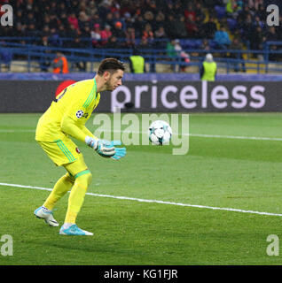 Charkiw, Ukraine. 1.. November 2017. Torhüter Brad Jones von Feyenoord in Aktion während des UEFA Champions League-Spiels gegen Shakhtar Donetsk im OSK-Metalist-Stadion in Charkiw, Ukraine. Shakhtar gewann 3-1. Quelle: Oleksandr Prykhodko/Alamy Live News Stockfoto