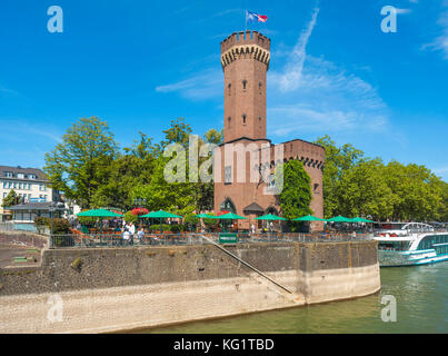 Köln, Nordrhein-Westfalen, Deutschland: Malakoff-Turm Rheinauhafen Stockfoto