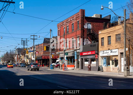 Toronto, Ontario, Kanada: Dundas Street West/McCaul St. Kanada Stockfoto