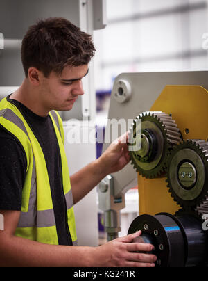 Lehrling Ingenieure in der Industrie Stockfoto