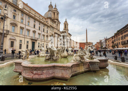 Fontana del Moro Brunnen und Piazza Navona, historisches Zentrum, Rom, UNESCO-Weltkulturerbe, Latium, Italien, Europa Stockfoto