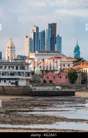 Historische und moderne Skyline der Stadt, Panama-Stadt, Panama, Zentralamerika Stockfoto