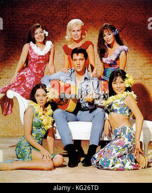 PARADISE, HAWAIIAN STYLE 1966 Paramount Pictures Film mit Elvis Presley und Suzanna Leigh Mitte oben Stockfoto