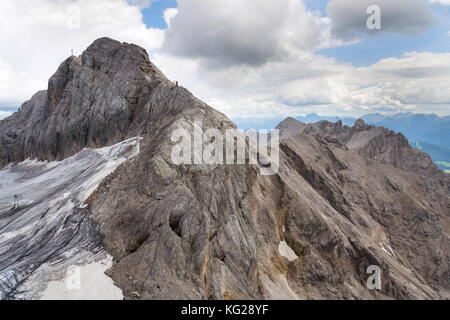 Menschen klettern via ferrata koppenkarstein in der Nähe von Dachstein Gletscher, österreichischen Alpen Stockfoto