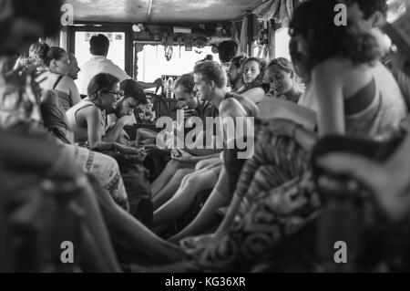 500 px Photo ID: 139504067-shot auf der langsamen Boot zwischen Thailand und lung Prabang, Laos. Stockfoto