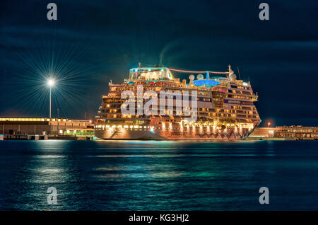 Aida stella Kreuzfahrt Schiff angedockt im Hafen von Palma, Palma de Mallorca, Balearen, Spanien. Stockfoto