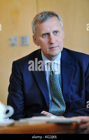 Eingehende Finanzgebaren Behörde Hauptgeschäftsführer Martin Wheatley in ihren Büros in Canary Wharf fotografiert. Foto von Michael Walter/Troika Stockfoto