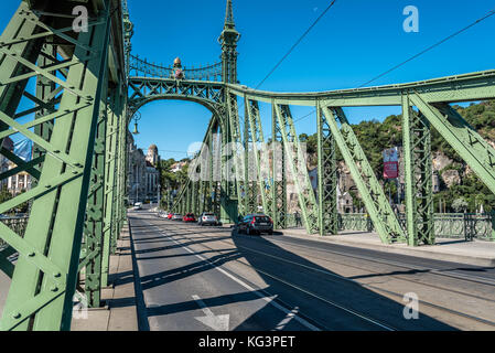 Freiheitsbrücke in Budapest Stockfoto