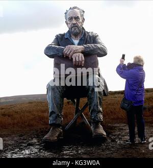 Sitzende Figur von Sean Henry vom 25. Oktober 2017 Stockfoto