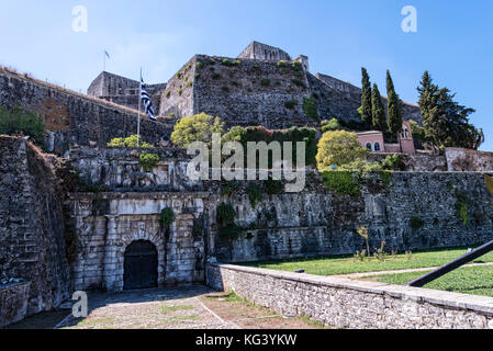 Die neue Festung von Korfu wurde zwischen 1576 und 1645 und viele Gebäude wurden abgerissen, um genug Material, um die Festung zu errichten Stockfoto