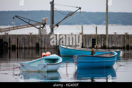 Nova Scotia, Kanada - 30. August 2017: Finihsed ihre Arbeit für den Tag, Fischerboote und Fischkutter sitzen in kleinen Fischerdörfern entlang der Sou gebunden Stockfoto