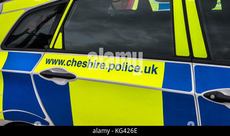 KNUTSFORD, Cheshire-FEB 2: Außenansicht der britischen Polizei Auto geparkt Feb 2nd, 2016 in Cheshire, Großbritannien. Durch die Cheshire constabulary serviert. Stockfoto