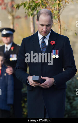 Hendon, London, Großbritannien. November 2017. Der Duke of Cambridge nimmt an der Met Police Academy Teil und verteilt eine Parade neuer Rekruten Credit: Matthew Chattle/Alamy Live News Stockfoto