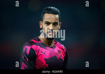 London, Großbritannien. 02 Nov, 2017. Theo Walcott Arsenal vor dem UEFA Europa League Spiel zwischen Arsenal und fc Red Star Belgrad im Emirates Stadium, London, England am 2. November 2017. Foto von Prime Media Bilder. Credit: Andrew Rowland/alamy leben Nachrichten Stockfoto