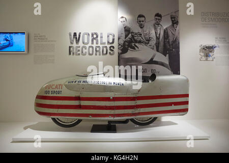 100 gewonnen 46 Silura Welt Geschwindigkeitsrekorde in Monza 1956 auf Anzeige an die Ducati factory Museum, Bologna, Italien. Stockfoto