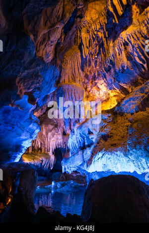 Höhle führt zu Ruby Falls in Lookout Mountain in der Nähe von Chattanooga, Tennessee Stockfoto