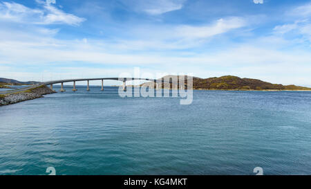 Brücke zu den sommaroy Insel, Tromso, Norwegen, Skandinavien Stockfoto