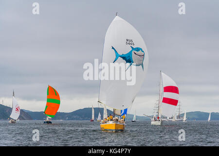 Regatta für Peter der Große Golf Cup - segelte Boat Race in Wladiwostok, Russland Stockfoto