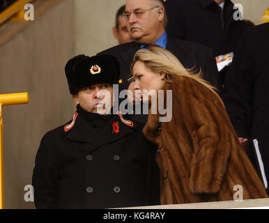 Blues Inhaber David Sullivan und Eva Vorley Wolverhampton Wanderers v Birmingham City, 08. November 2003 Stockfoto