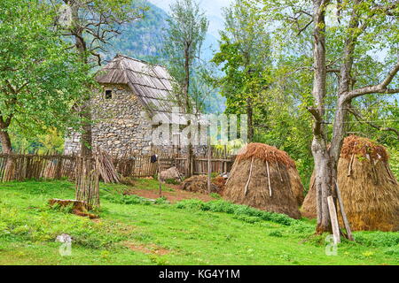 Auf dem Land, in Theth Nationalpark, Albanischen Alpen, Albanien Stockfoto