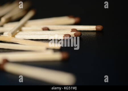 Verstreut auf dunklem Hintergrund Nahaufnahme Stockfoto