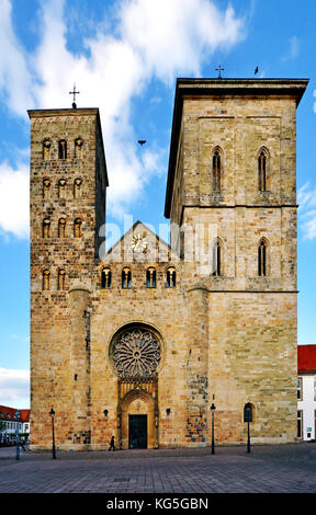 Osnabrück, Niedersachsen. Spätromanischer Petersdom, Hauptfront Stockfoto