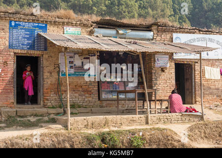 Kathmandu, Nepal Bagmati, kleinen Lebensmittelladen im Tal von Katmandu Stockfoto