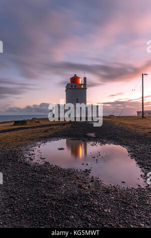 Leuchtturm Dyrholaey, Vik ì Myrdal, Island Stockfoto